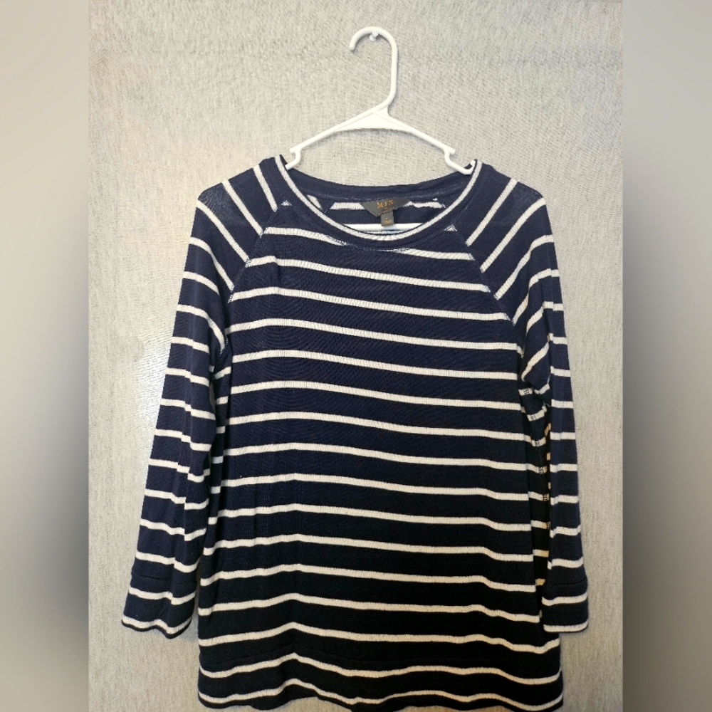 Large navy and white
